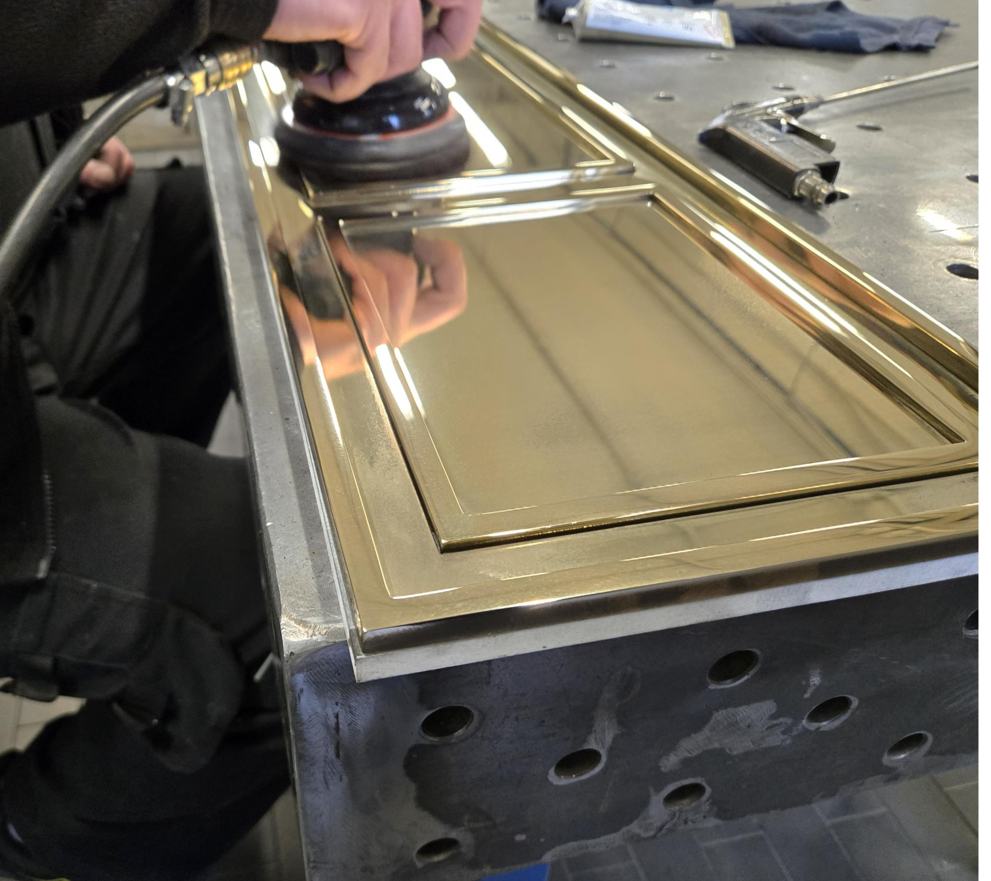 mirror brass polishing